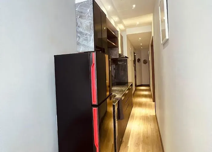 Oxy Suites 1-01B At Shop House Meisterstadt Pollux Habibie