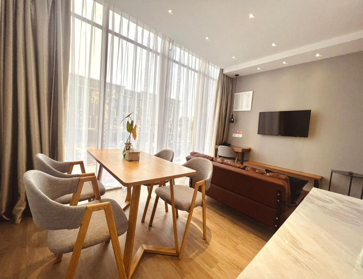 Aparthotel Oxy 1-01b At Shop House Meisterstadt Pollux Habibie